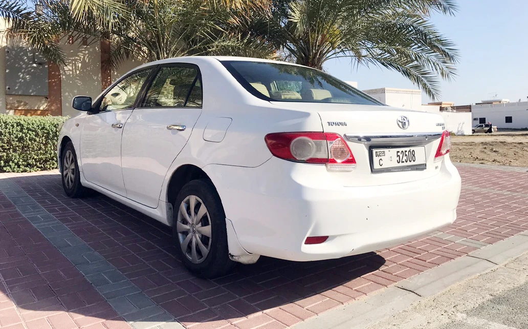Toyota Corolla 18 2013 Silver 4